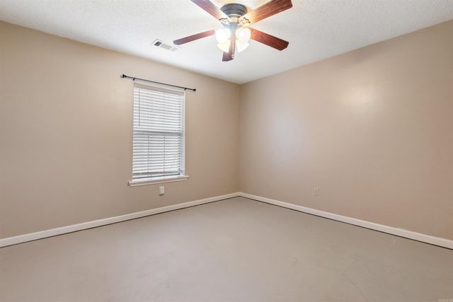 296 Deer Creek Drive, Cabot, AR 72023