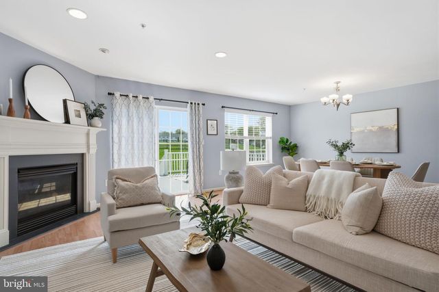 159 HAMPSHIRE DR, Sellersville, PA 18960
