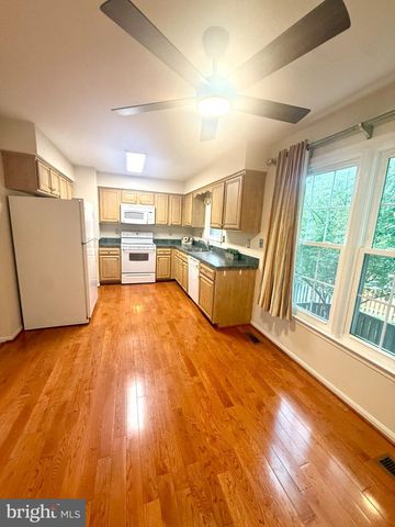 10313 LATNEY RD, Fairfax, VA 22032