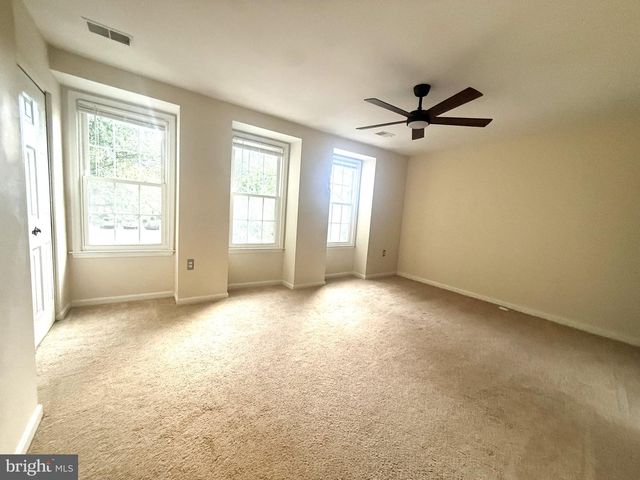 10313 LATNEY RD, Fairfax, VA 22032