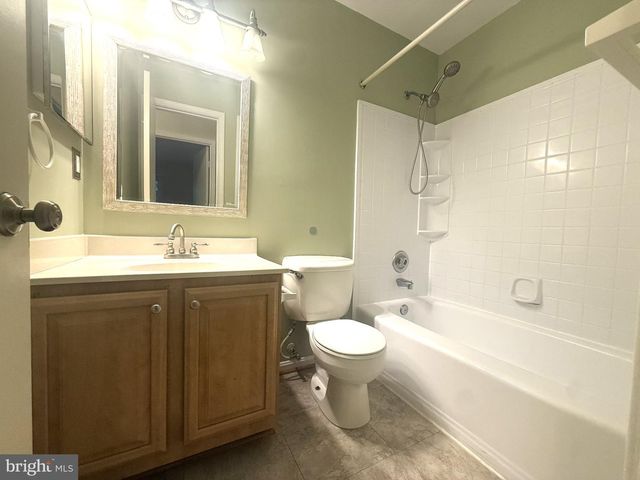 10313 LATNEY RD, Fairfax, VA 22032