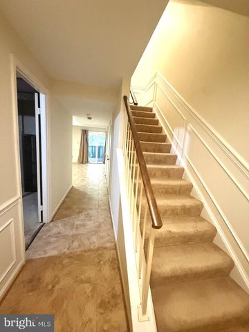 10313 LATNEY RD, Fairfax, VA 22032