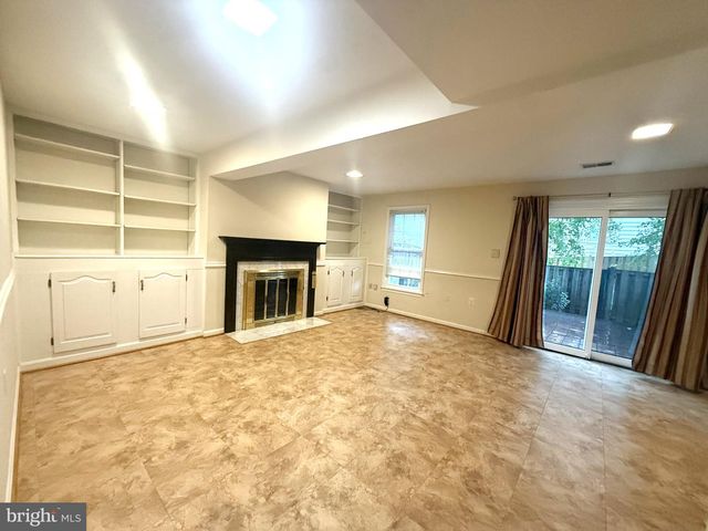 10313 LATNEY RD, Fairfax, VA 22032