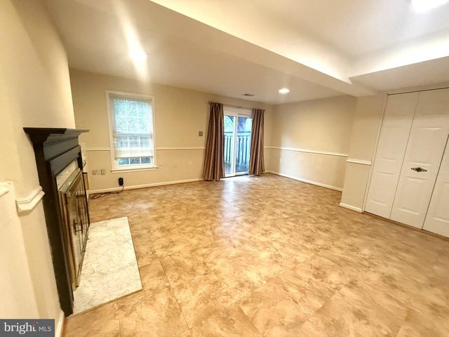 10313 LATNEY RD, Fairfax, VA 22032