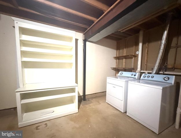 10313 LATNEY RD, Fairfax, VA 22032