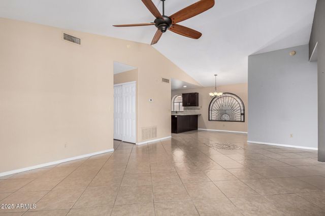 7568 W KERRY Lane, Glendale, AZ 85308