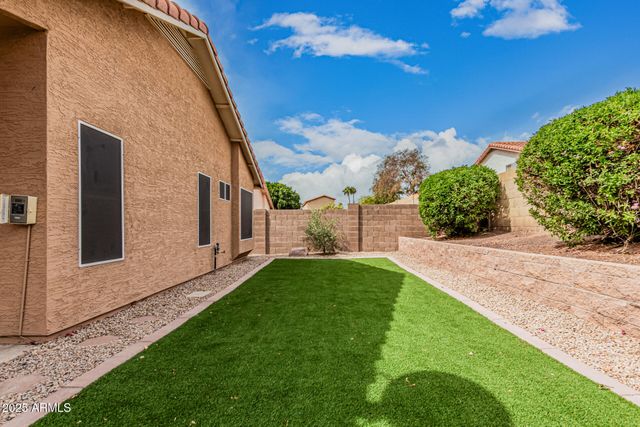 7568 W KERRY Lane, Glendale, AZ 85308