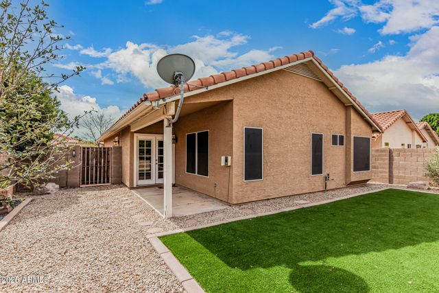 7568 W KERRY Lane, Glendale, AZ 85308