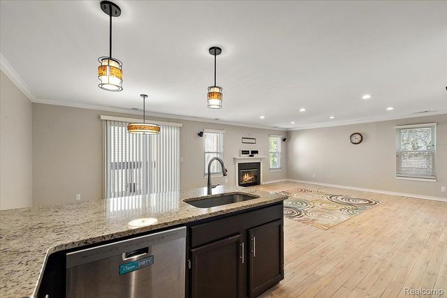 5080 Harbor Oak, Waterford Charter Township, MI 48329