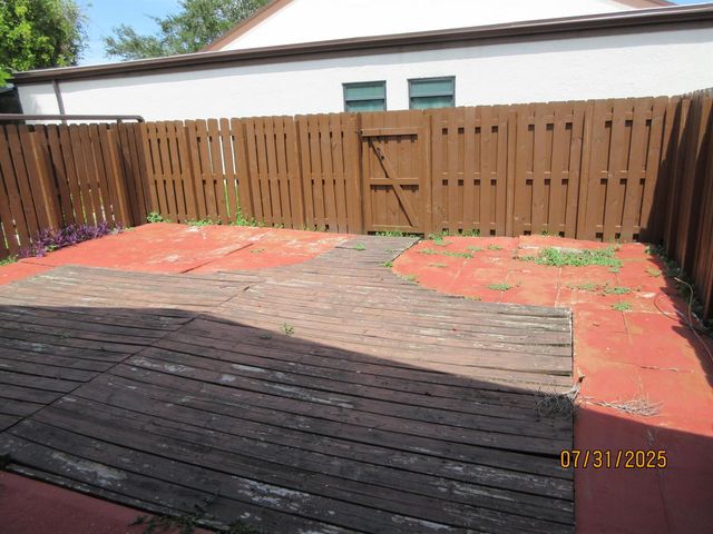 1760 NW 72nd Avenue 81, Plantation, FL 33313