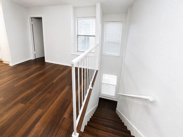 2277 S Kirkwood Road 1116, Houston, TX 77077