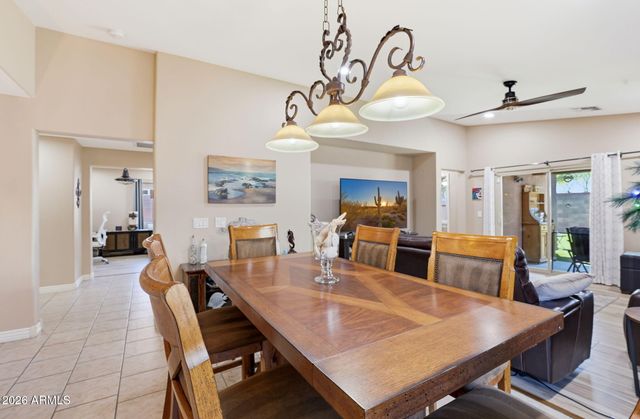 2215 E HAZELTINE Way, Gilbert, AZ 85298