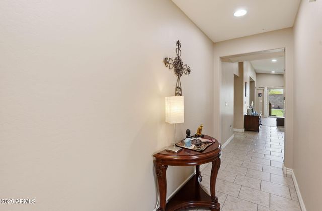 2215 E HAZELTINE Way, Gilbert, AZ 85298