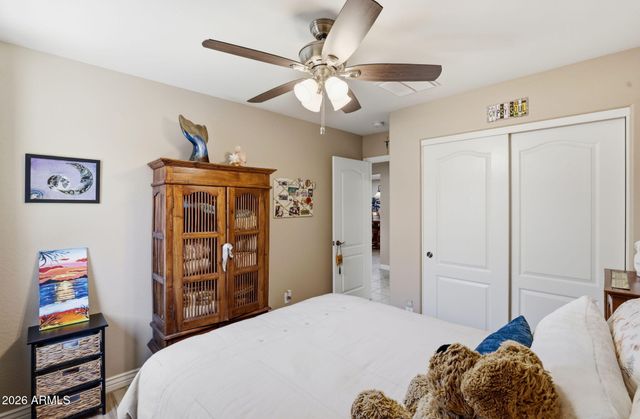 2215 E HAZELTINE Way, Gilbert, AZ 85298
