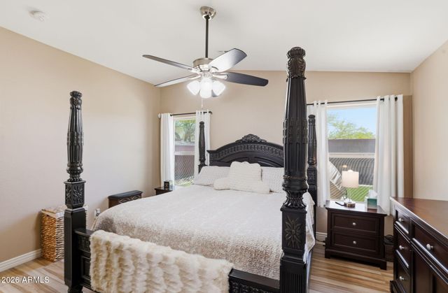 2215 E HAZELTINE Way, Gilbert, AZ 85298