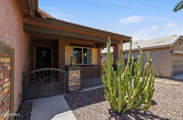 2215 E HAZELTINE Way, Gilbert, AZ 85298
