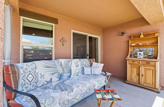 2215 E HAZELTINE Way, Gilbert, AZ 85298