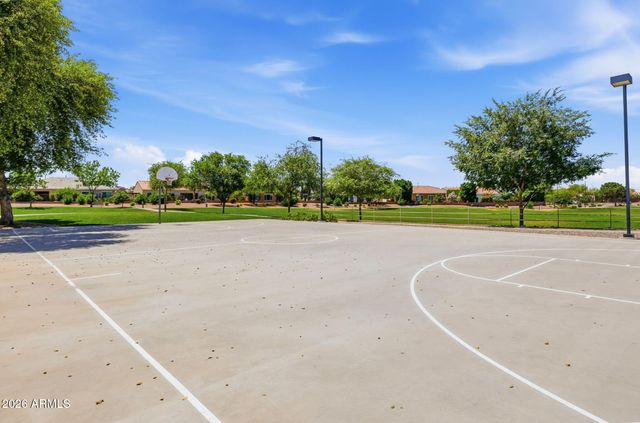 2215 E HAZELTINE Way, Gilbert, AZ 85298