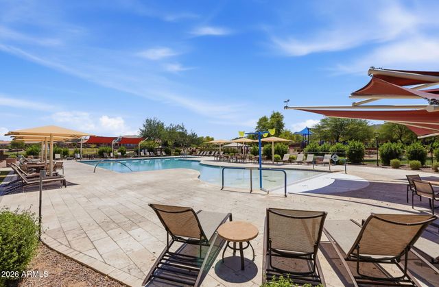 2215 E HAZELTINE Way, Gilbert, AZ 85298