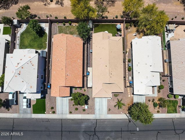 2215 E HAZELTINE Way, Gilbert, AZ 85298