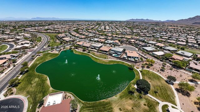2215 E HAZELTINE Way, Gilbert, AZ 85298
