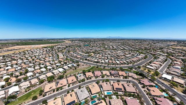 2215 E HAZELTINE Way, Gilbert, AZ 85298