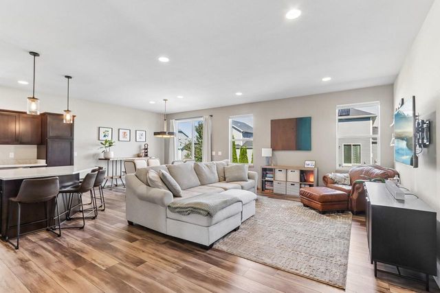 9716 Sweet Autumn Drive, Verona, WI 53593