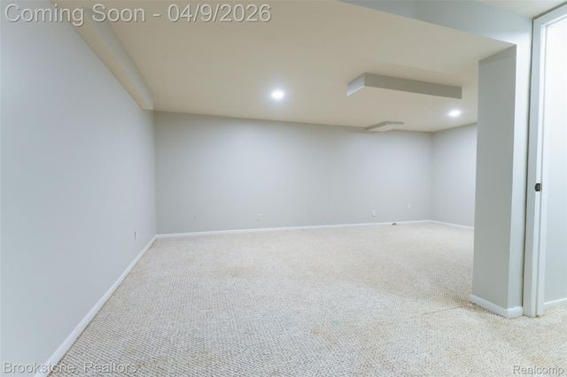 886 Whisperwood Trail, Fenton, MI 48430