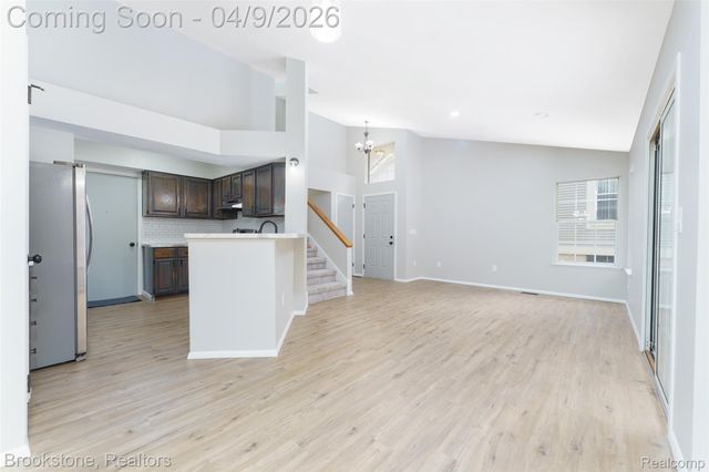 886 Whisperwood Trail, Fenton, MI 48430