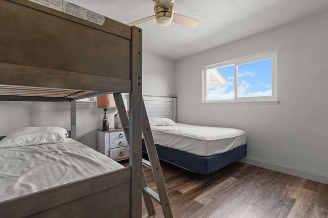 13497 Old Oregon Trail, Redding, CA 96003