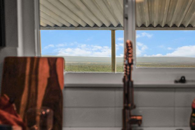 13497 Old Oregon Trail, Redding, CA 96003