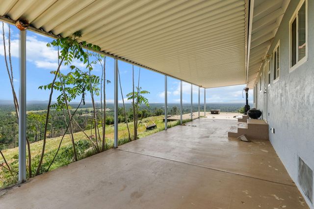 13497 Old Oregon Trail, Redding, CA 96003