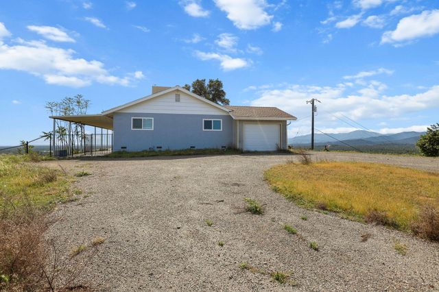 13497 Old Oregon Trail, Redding, CA 96003