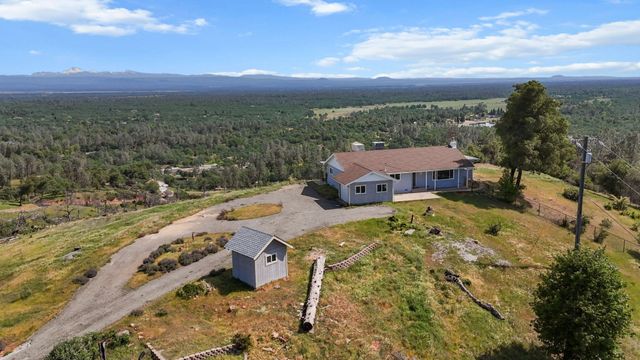 13497 Old Oregon Trail, Redding, CA 96003