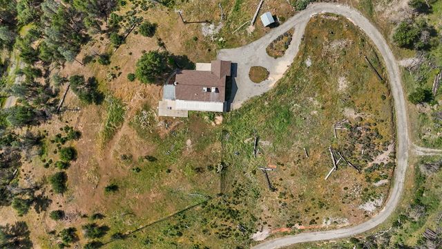 13497 Old Oregon Trail, Redding, CA 96003