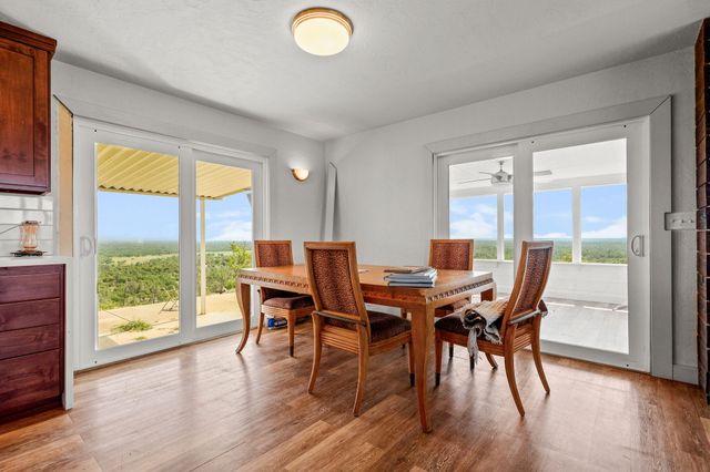 13497 Old Oregon Trail, Redding, CA 96003