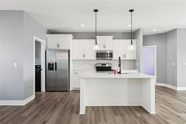 2313 Burris Drive, Harrisonville, MO 64701