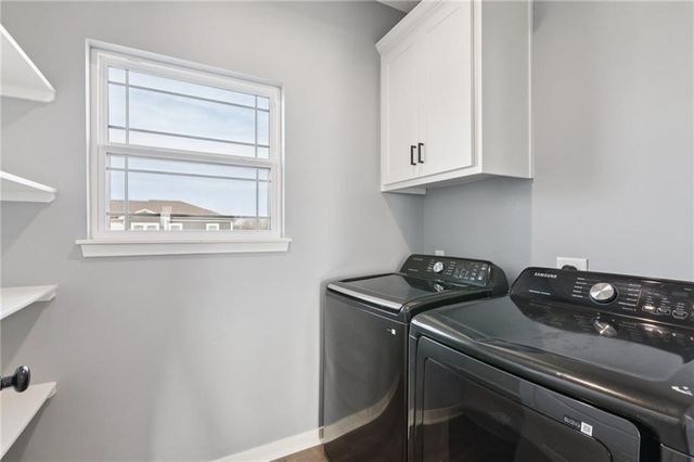 2313 Burris Drive, Harrisonville, MO 64701