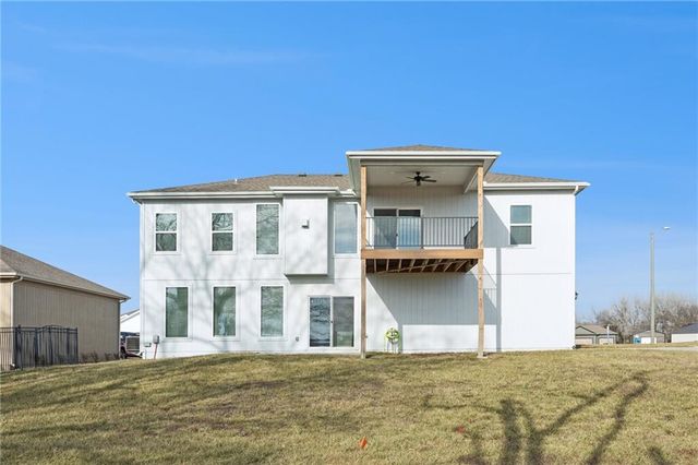 2313 Burris Drive, Harrisonville, MO 64701