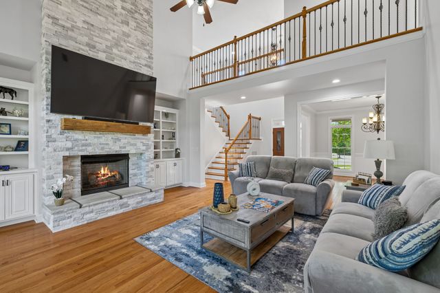 2440 Settlers Trce, Clarksville, TN 37043
