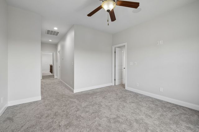 2440 Settlers Trce, Clarksville, TN 37043