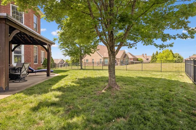 2440 Settlers Trce, Clarksville, TN 37043