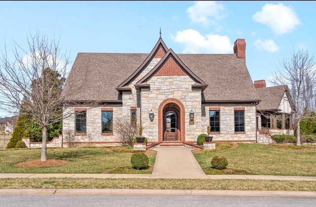2440 Settlers Trce, Clarksville, TN 37043