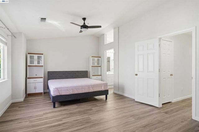 10856 Glengarry Lane, Dublin, CA 94568