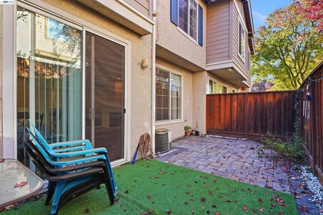 10856 Glengarry Lane, Dublin, CA 94568