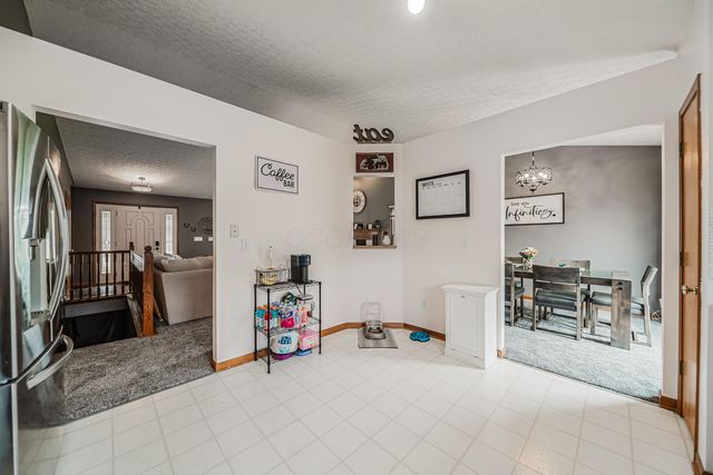 7393 Winchester Cathedral Court, Canal Winchester, OH 43110