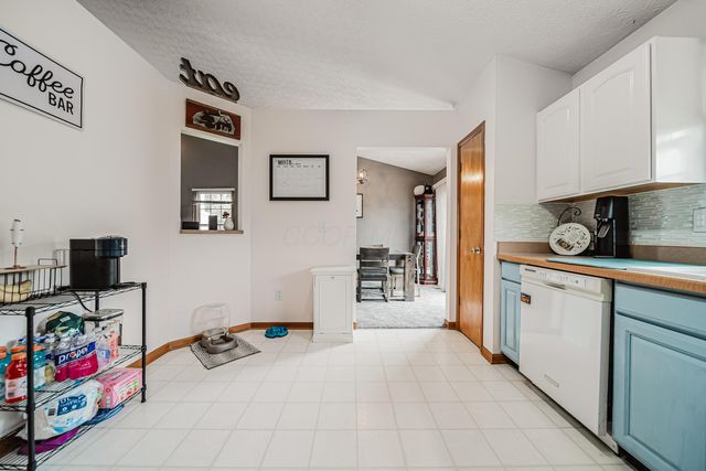 7393 Winchester Cathedral Court, Canal Winchester, OH 43110