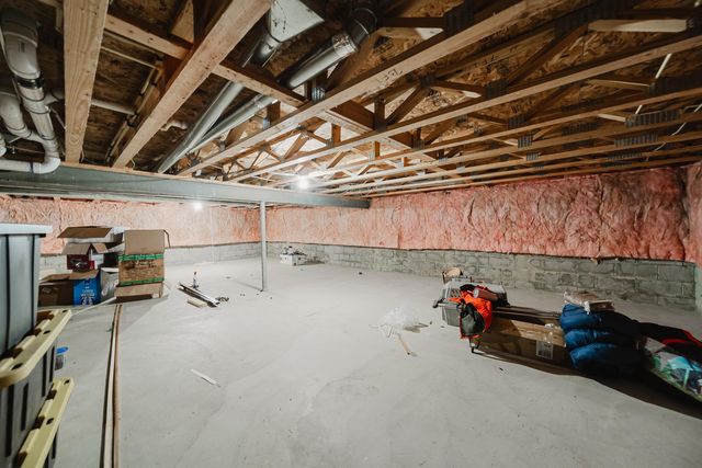7393 Winchester Cathedral Court, Canal Winchester, OH 43110