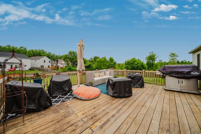 7393 Winchester Cathedral Court, Canal Winchester, OH 43110