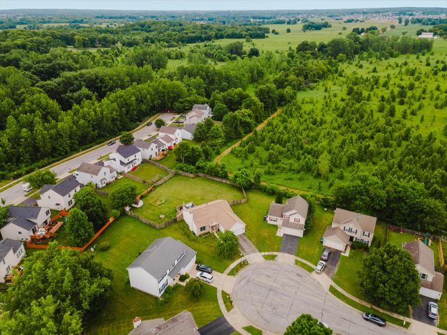 7393 Winchester Cathedral Court, Canal Winchester, OH 43110